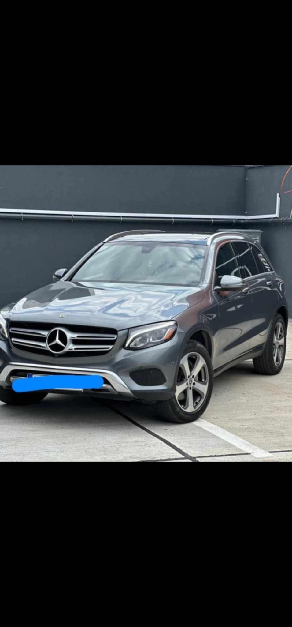Vând Mercedes-Benz GLC300 4MATIC