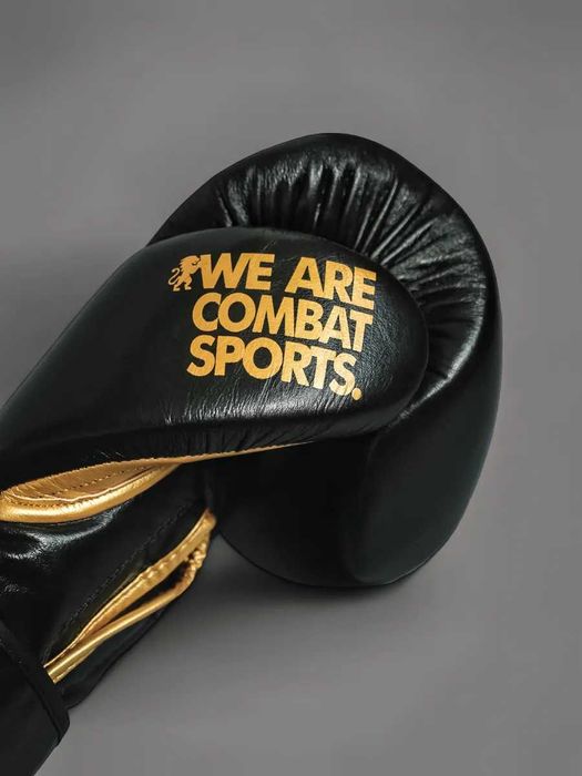 Боксерские перчатки  размер 10