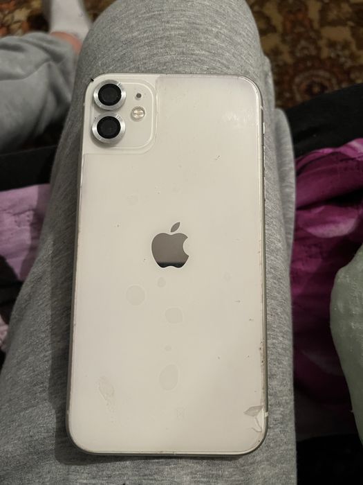 Продам айфон 11 сотояние 7 /10  акб 79