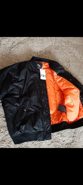 Geaca bomber Zara Premium,matlasata,loose fit,model Balenciaga