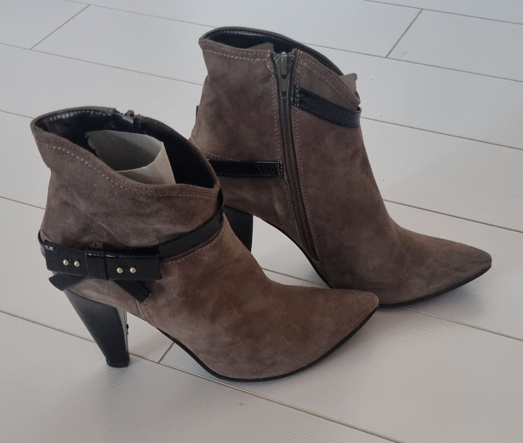 Botine piele cu toc