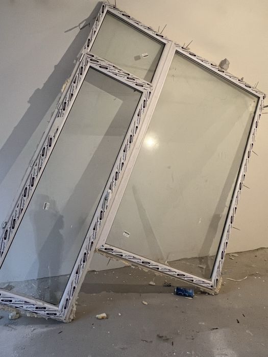 Пластиковое окно на балкон