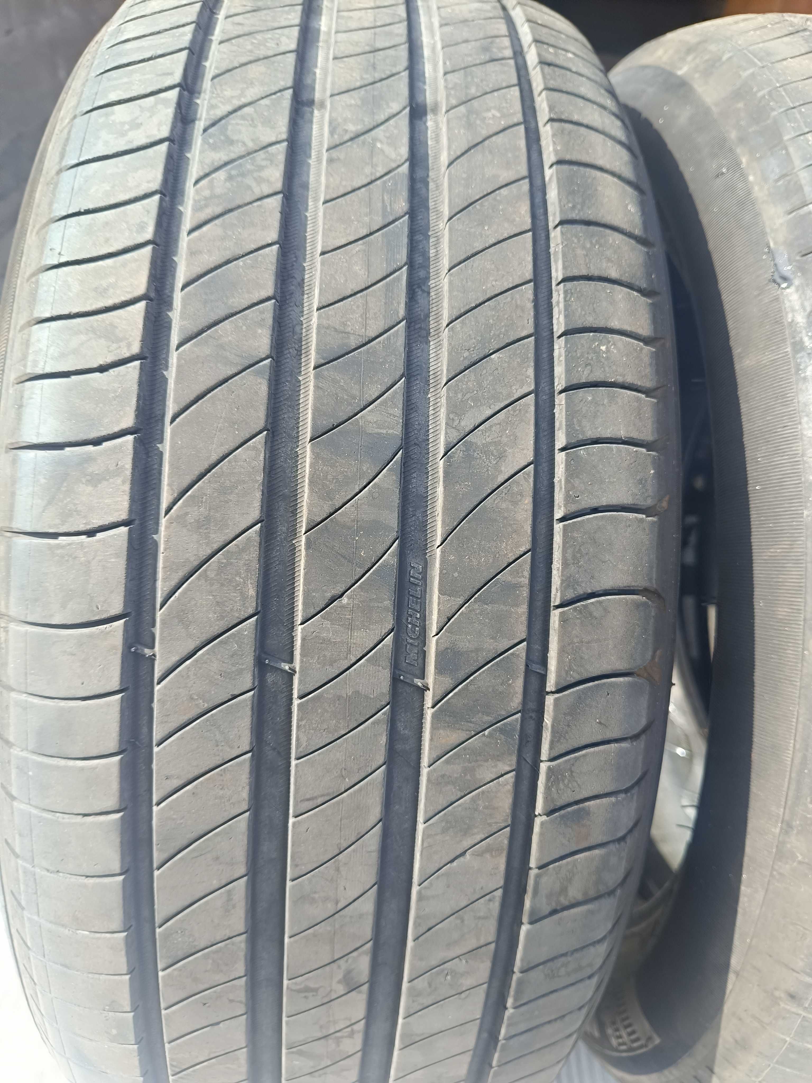 Летни гуми Michelin primasy 4   235/50/19