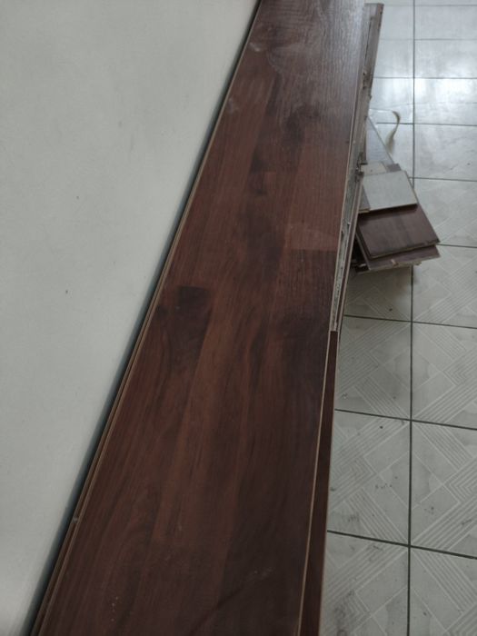 Продам ламинат б/у