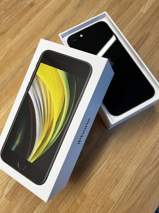 iPhone SE 2020 64 GB Черен