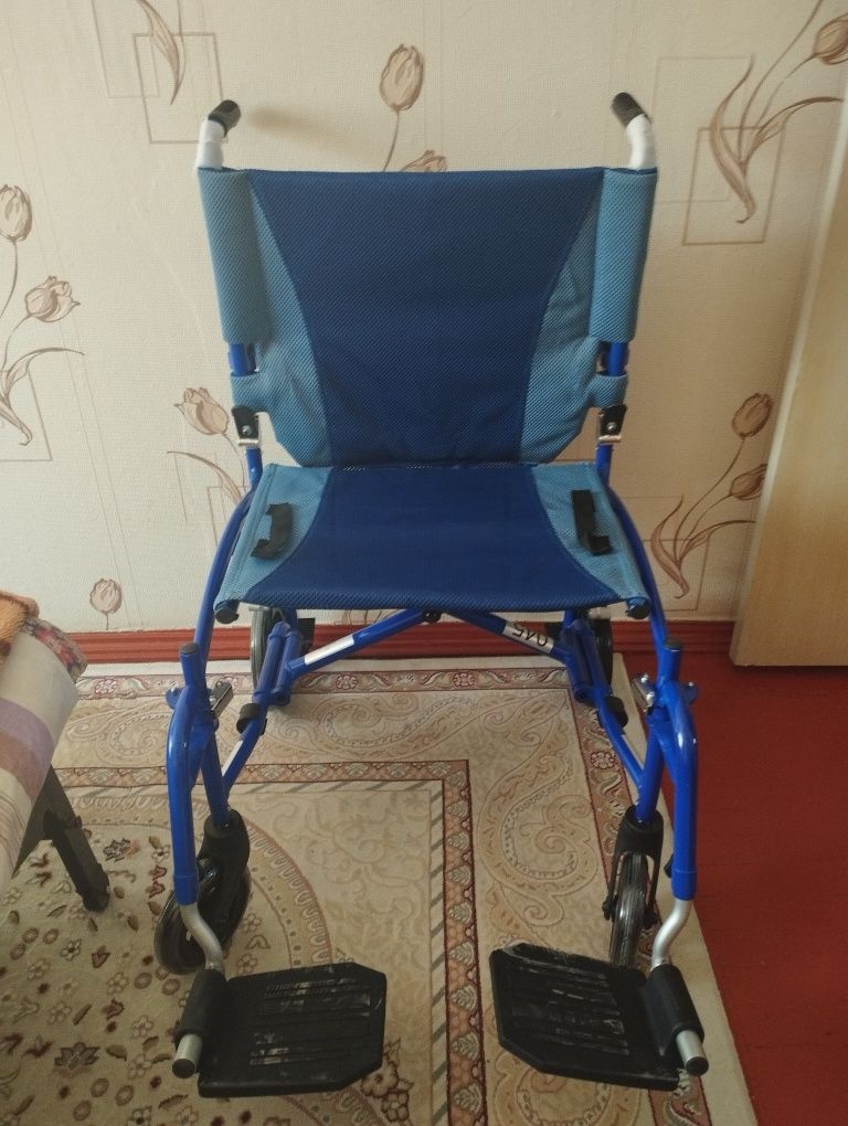 Инвалидный кресло каталка