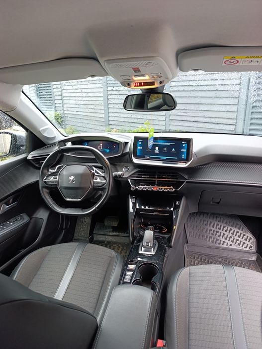 Urgent vând  Peugeot 208 an 2020 ideala oras