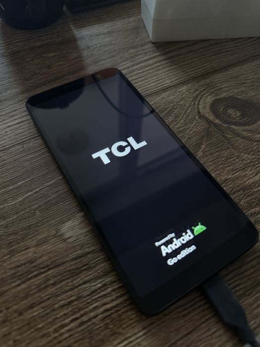 Telefon TLC 501 nou cadou de la orange cu tot cu cartela