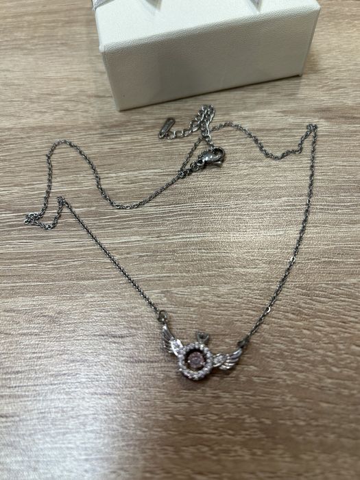 Продавам колие от медицинска стомана