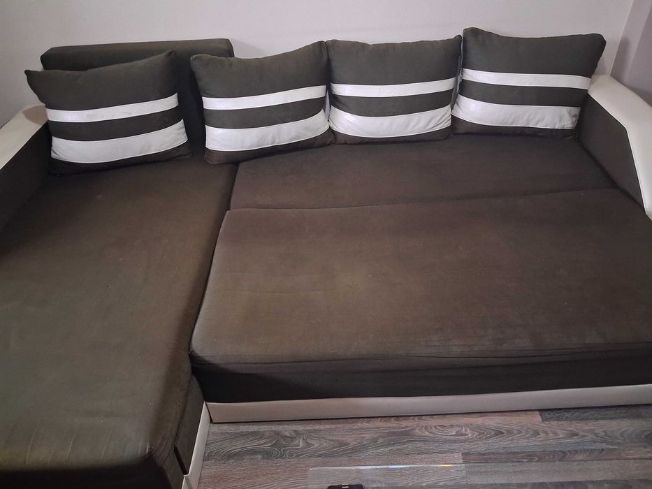 Продавам Ъглов диван