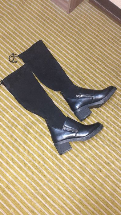 Продам ботфорды новые