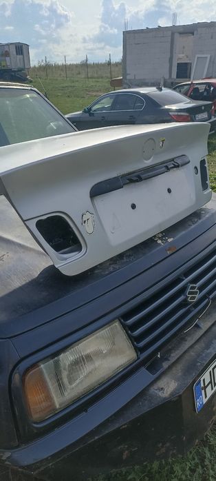 Vând piese E46 si E36