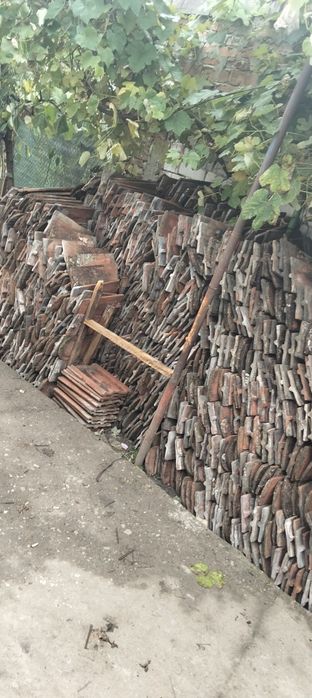 Vând țiglă 0,50 bani bucata