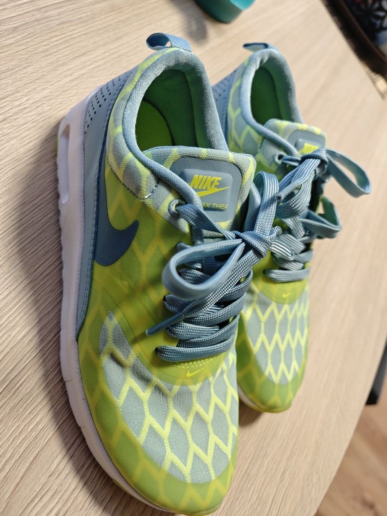 Nike -38/леко умален/затова 37