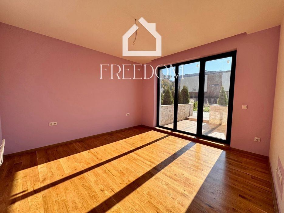 4-стаен апартамент, Варна, кв. Бриз – бутикова сграда, 225 м