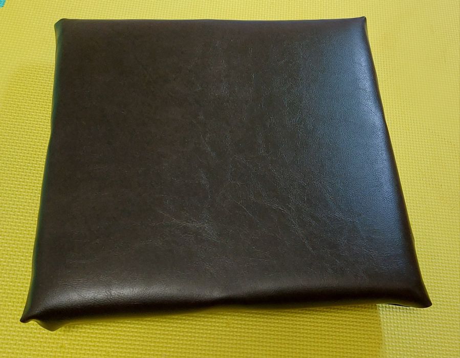 Înălțător scaun de masa copil