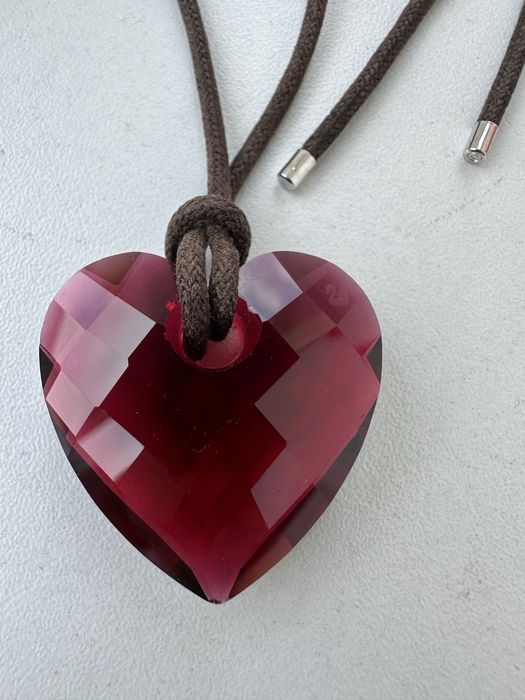 Шейное украшение женское