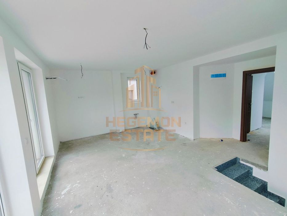 Продава се Мезонет в Варна, Левски - 117 кв.м за 1932 €/кв.м - Снимка #1