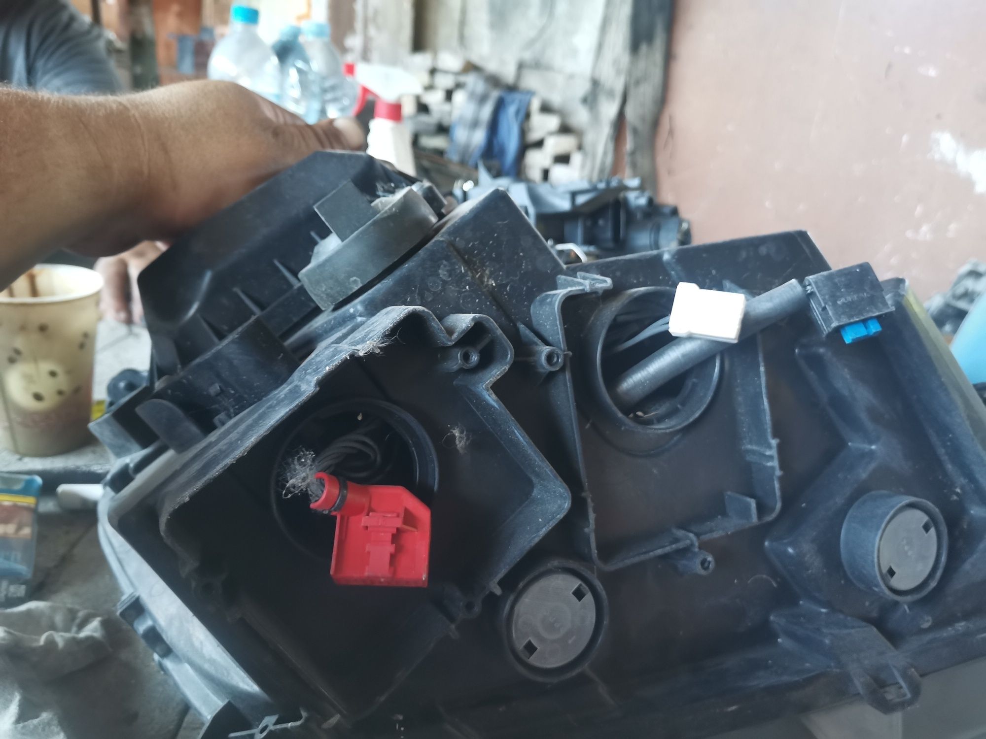 Оргинален ляв фар за vw amarok bi xenon led