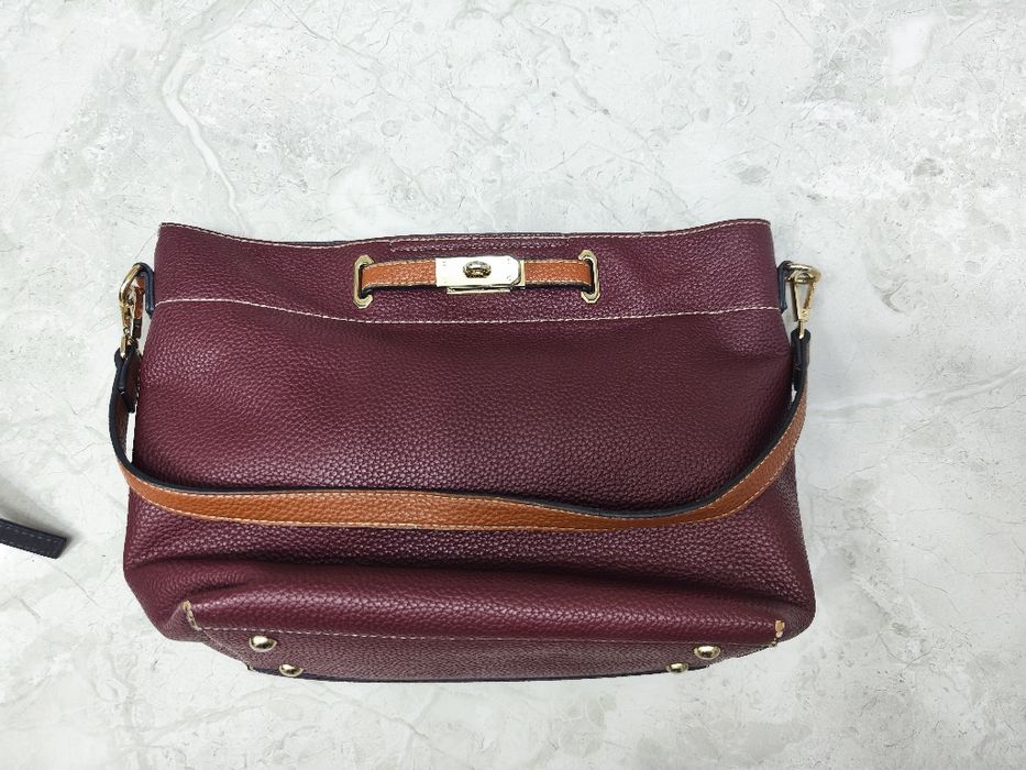 Женская сумка в отличном состояний