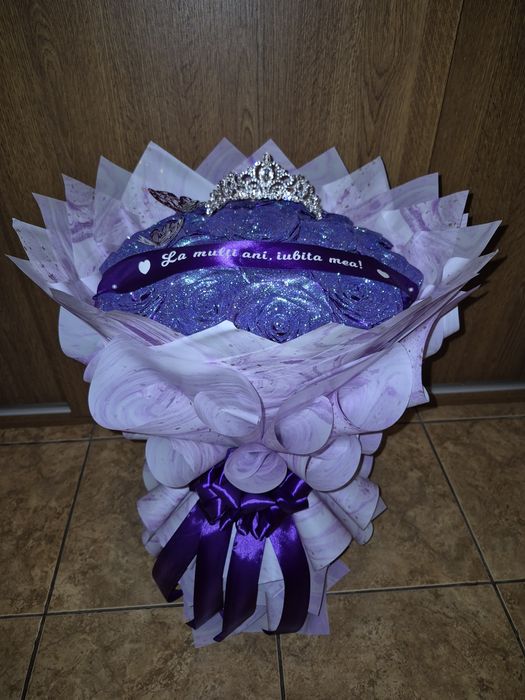 Trandafiri din satin