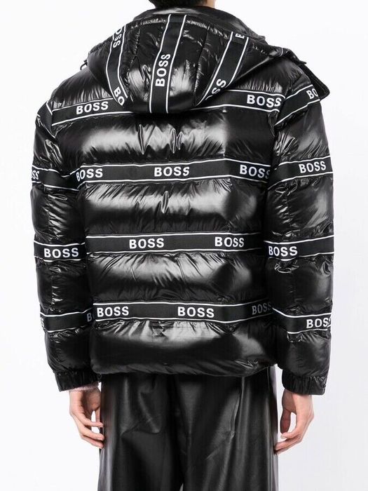 boss мъжко зимно яке чисто ново