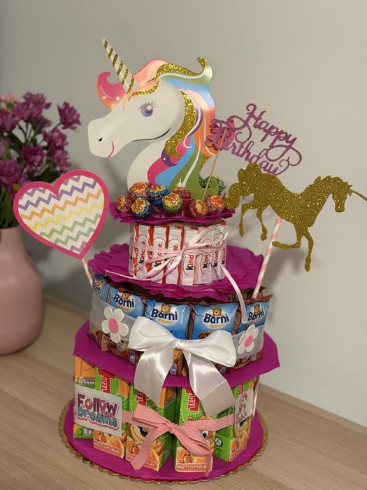 Toturi din dulciuri ambalate