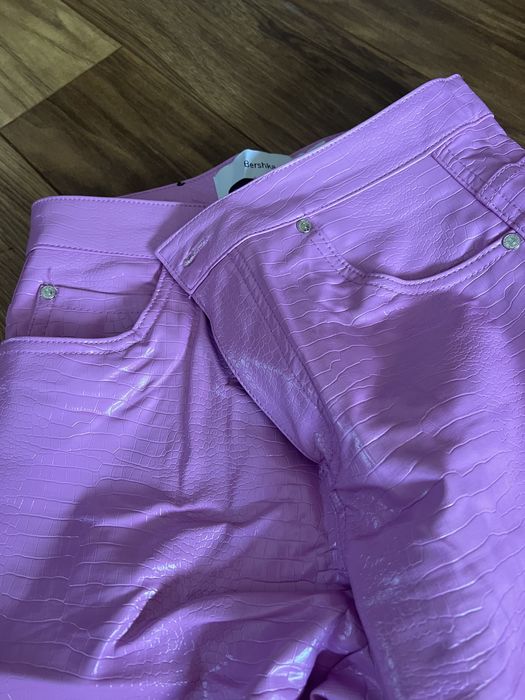 Розов кожен панталон Bershka