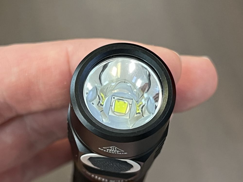 Sofirn SC31Pro мощен EDC фенер