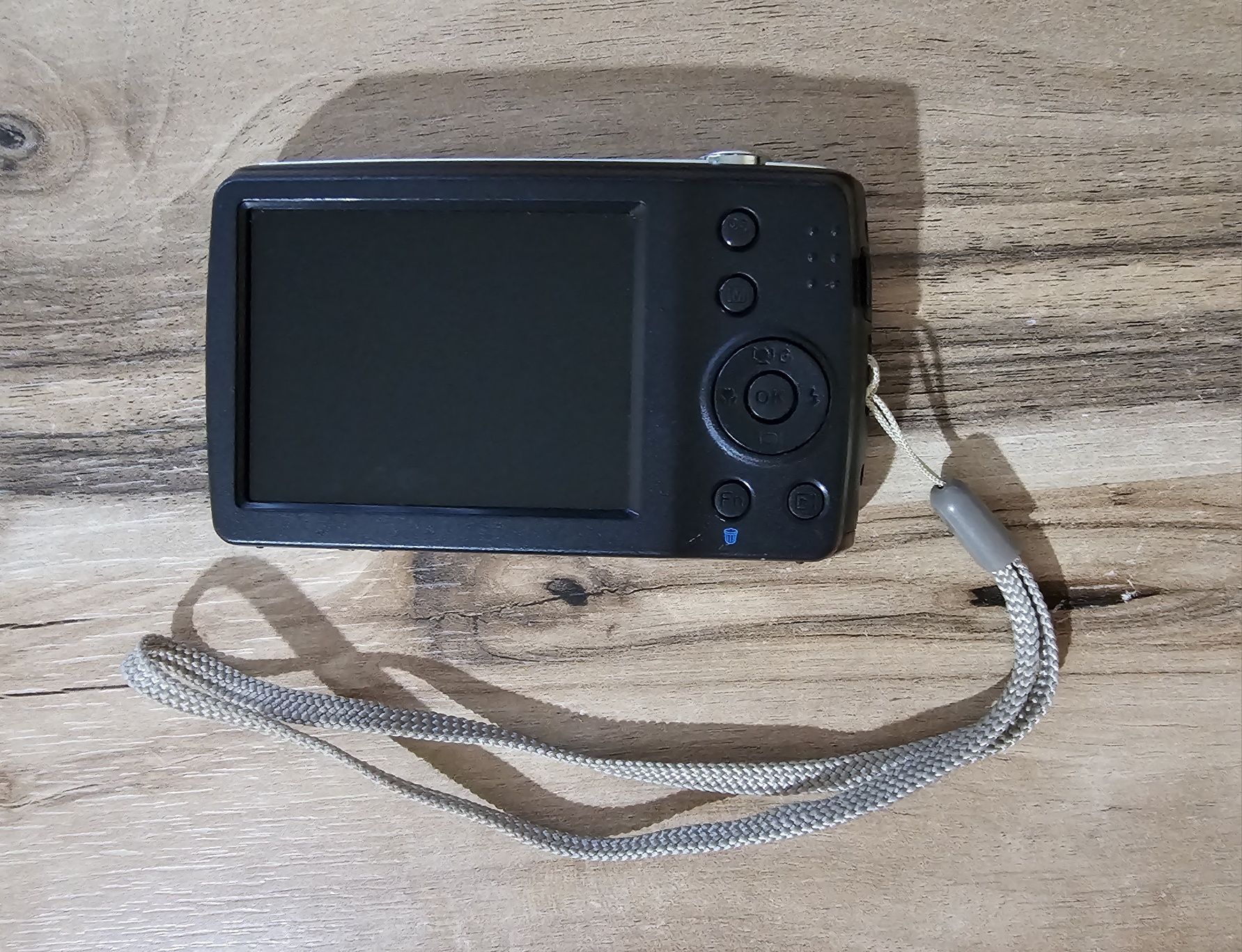 Дигитална камера Medion MD86830 – 14 MP с батерия + SD карта подарък