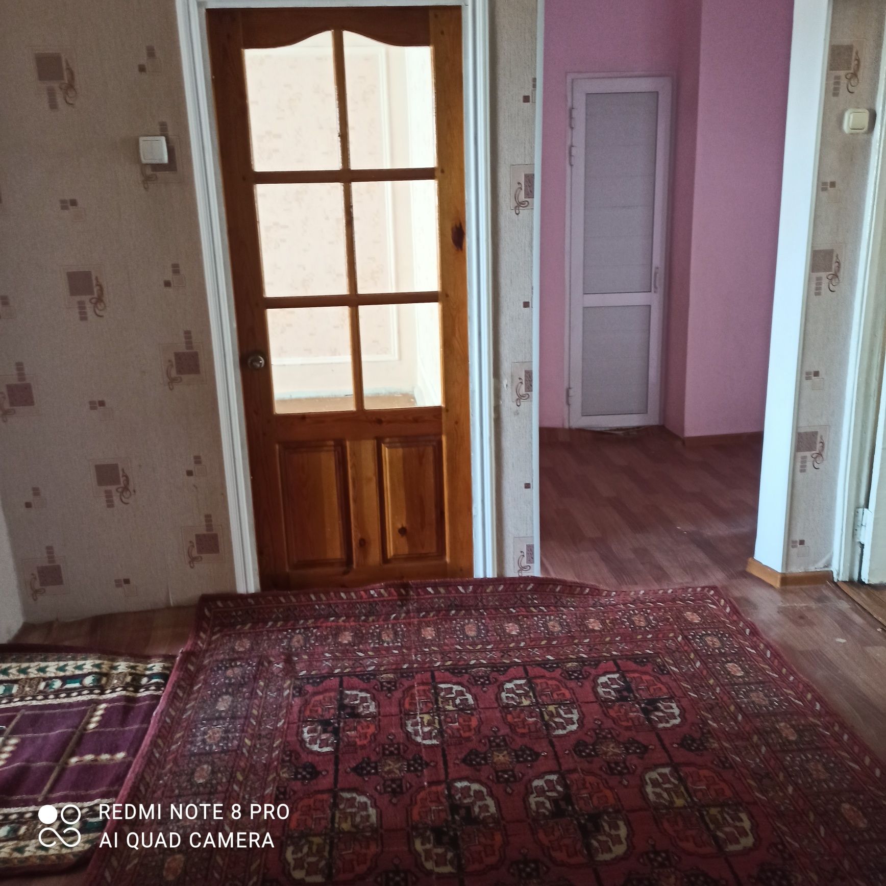 Задаётся в аренду  3 комнаты (4 комнатная квартира)