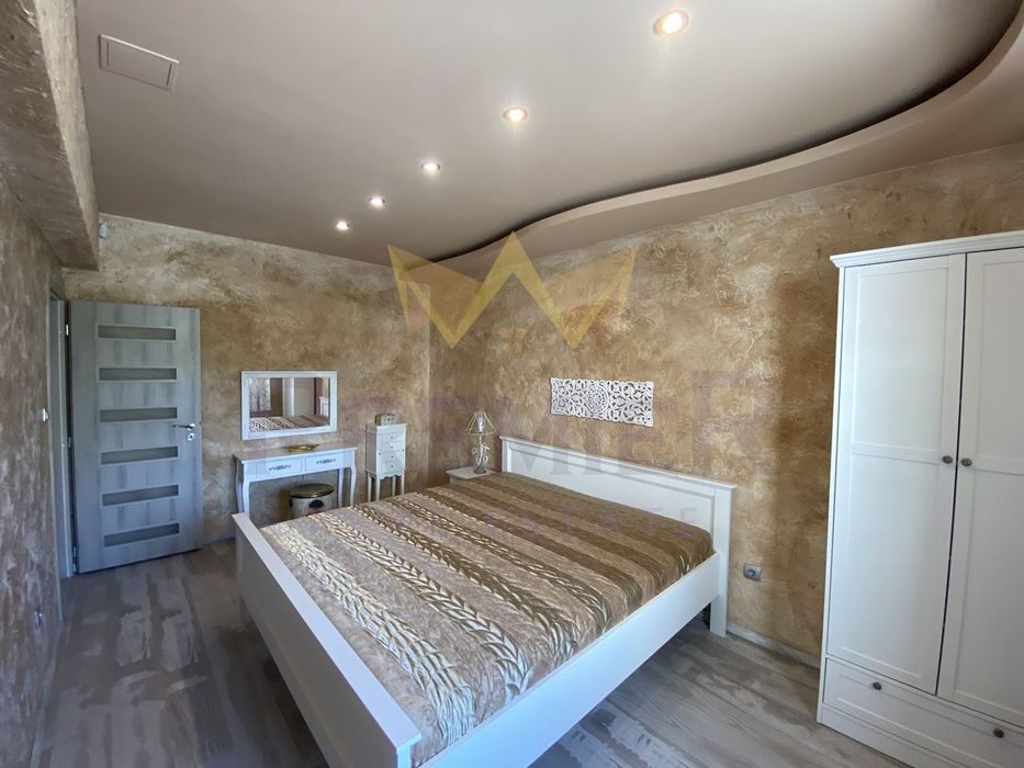 Продава се Тристаен апартамент в София, Люлин 6 - 151 кв.м за 1600 €/кв.м - Снимка #8