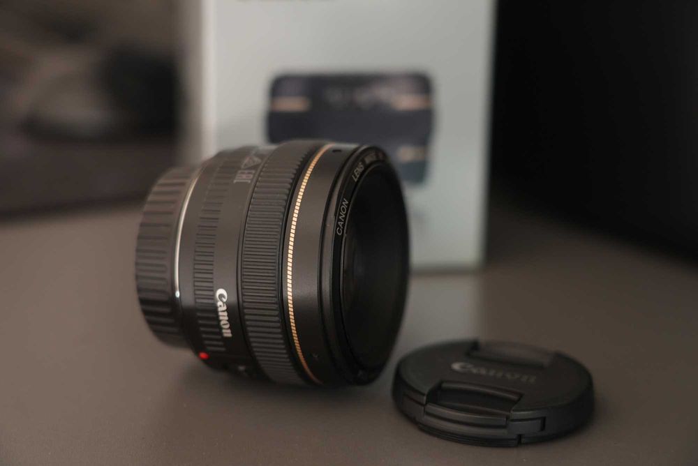 50 MM f 1.4 Canon obiktiv sotiladi