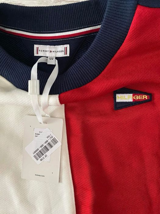 Pulover nou copii Tommy Hilfiger. NOU, cu eticheta. 7 ani 122 cm