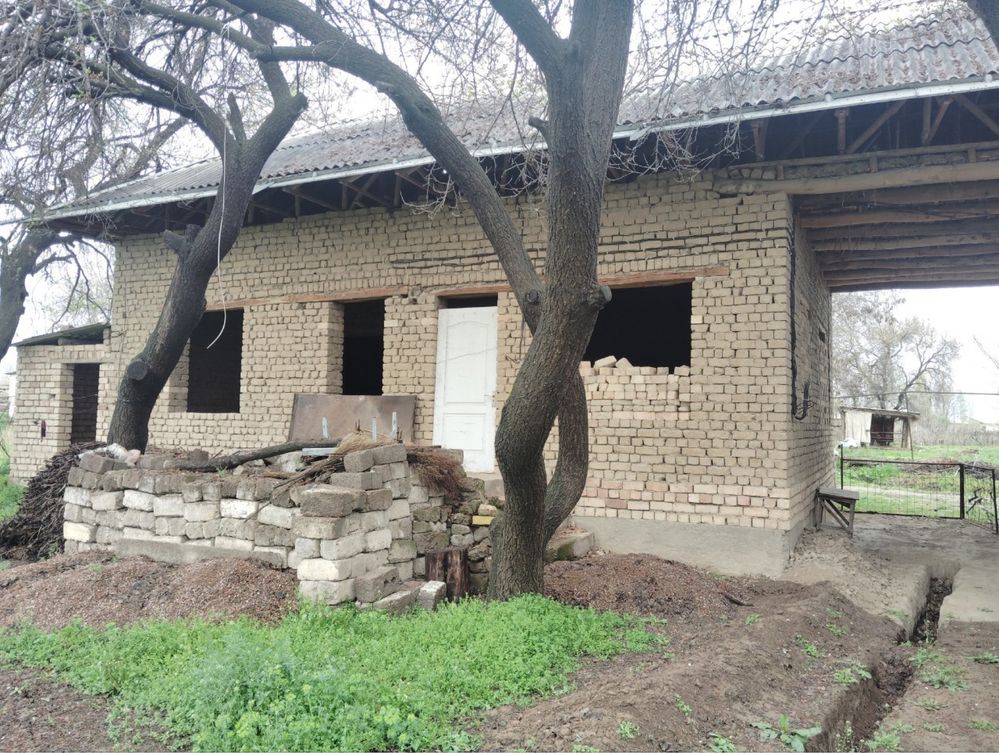 Hovli yer sotiladi