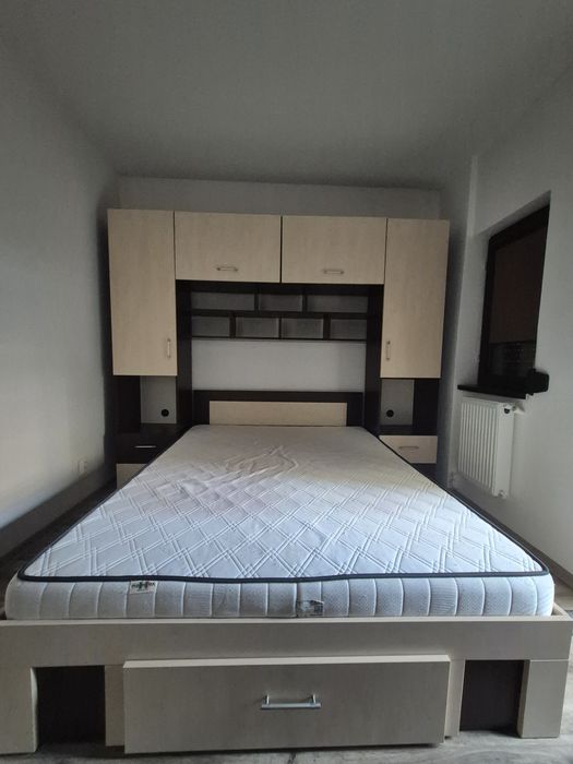 Mobila dormitor ( Pat si Dulap)