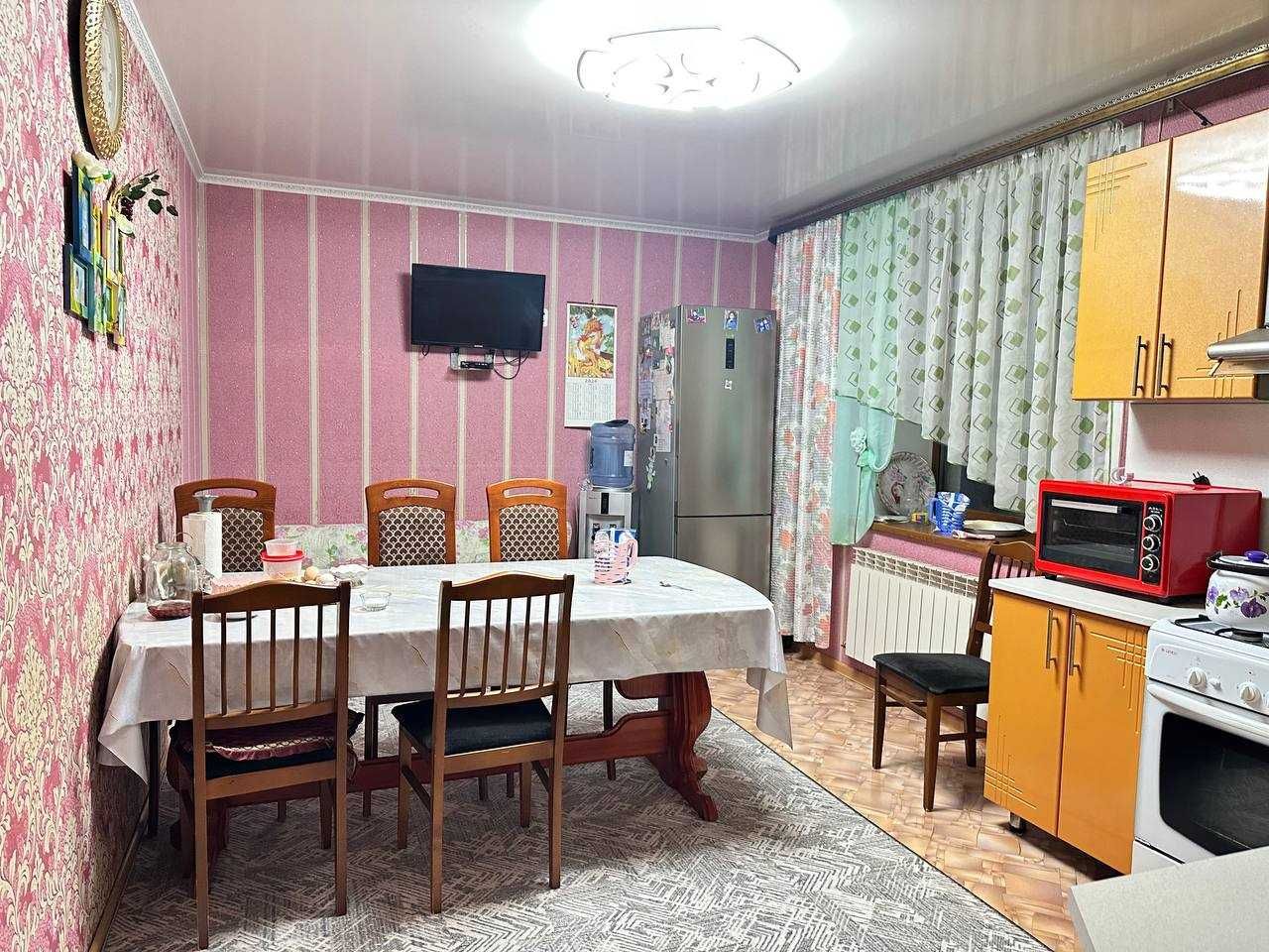 продам коттедж 2 этажа в районе центра