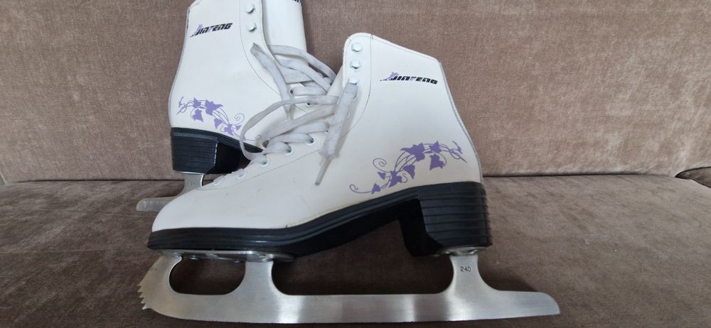 Коньки размер 38 Подойте на 36