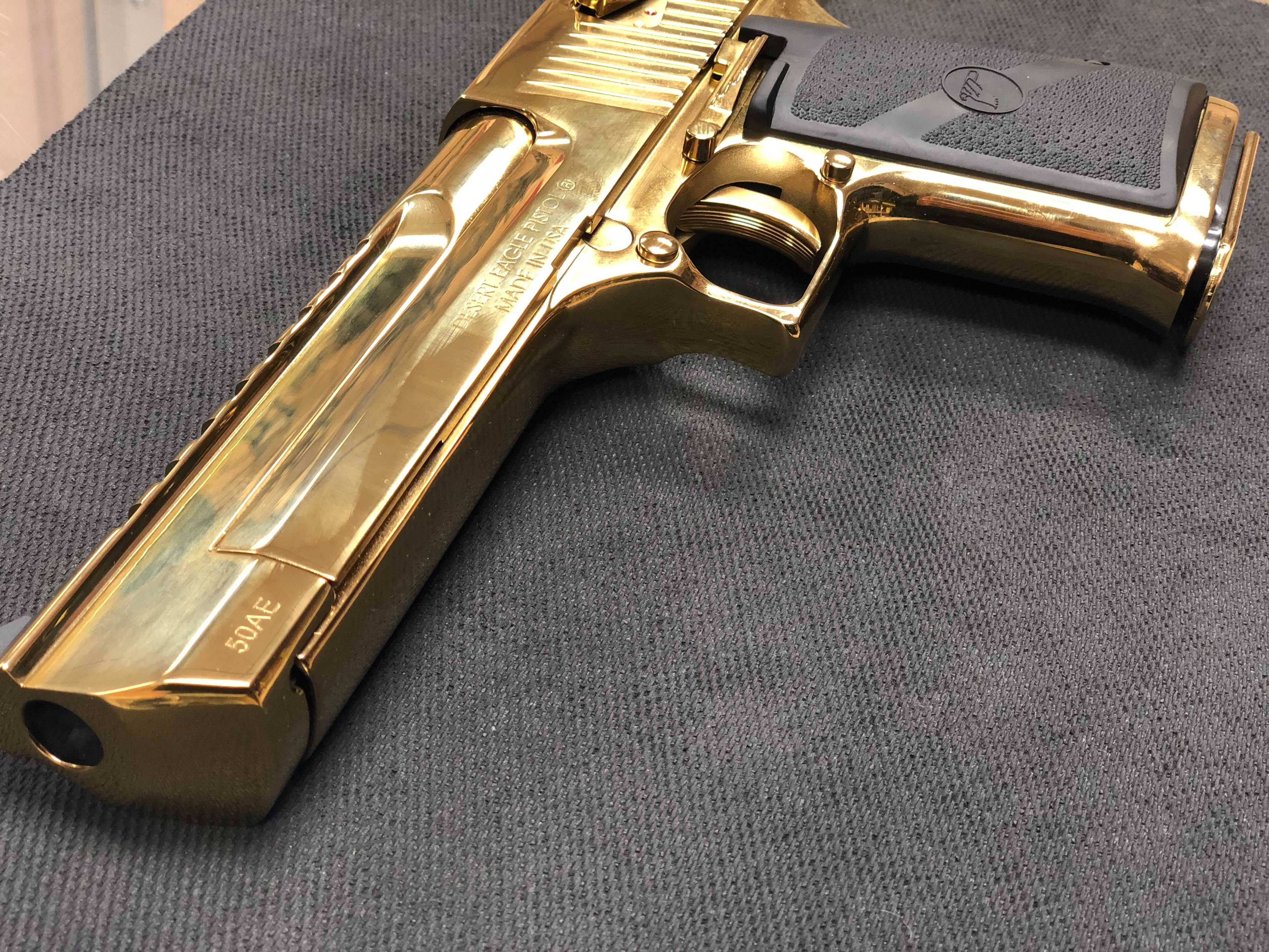 Desert Eagle [PLACAT AURIU] ~GUCI~ Pistol Personalizat Ed.Limitata!!