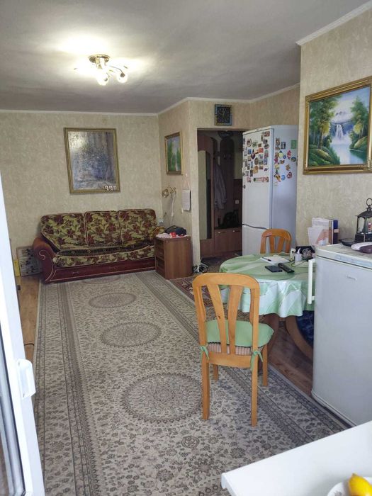 Продам отличную 2 ком.кв .р-он Лагуна на 4/5