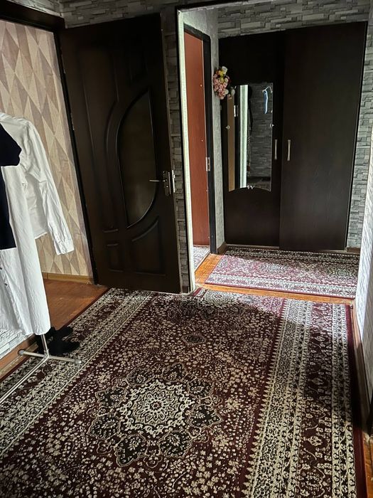 Продаётся на Карасу-1 4ком