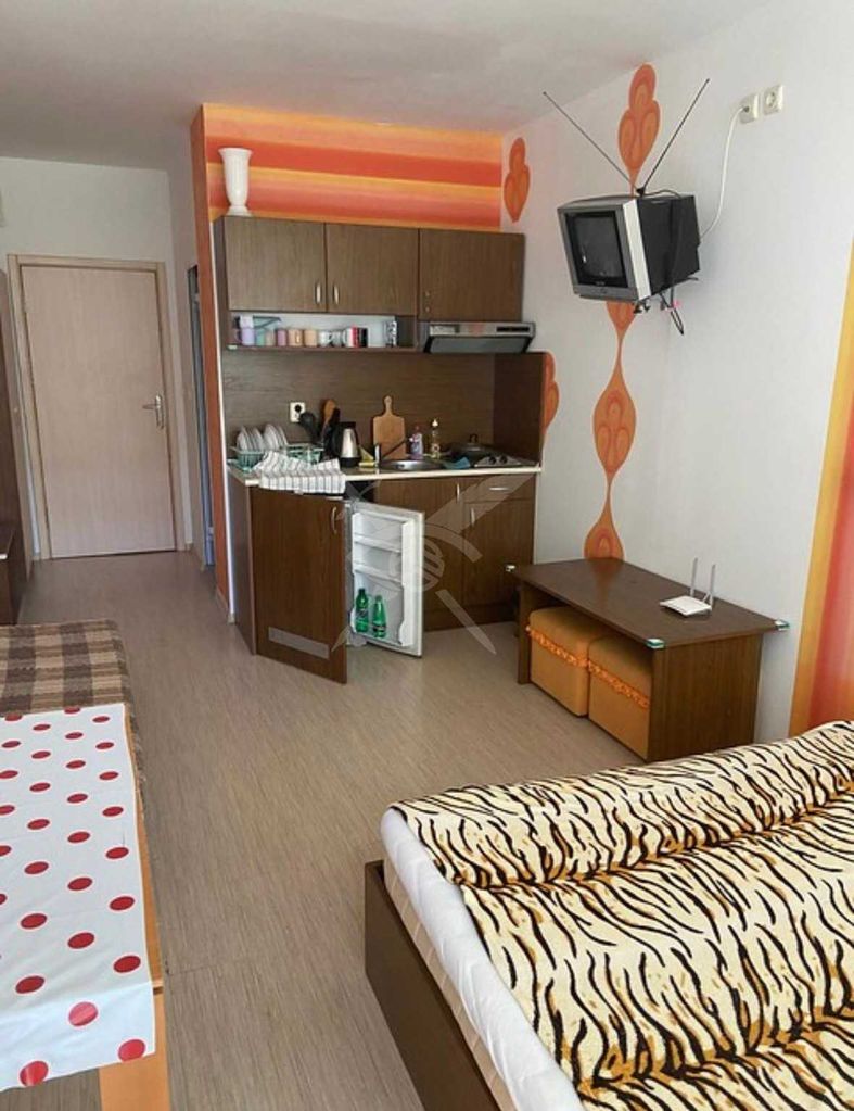 Продава се Едностаен апартамент в к.к. Слънчев бряг - 35 кв.м за 1129 €/кв.м - Снимка #4
