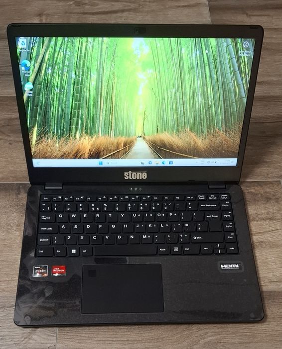 Лаптоп | Stone | Ryzen 5 7520U | 16GB Ram 5500 mxz | 256 SSD