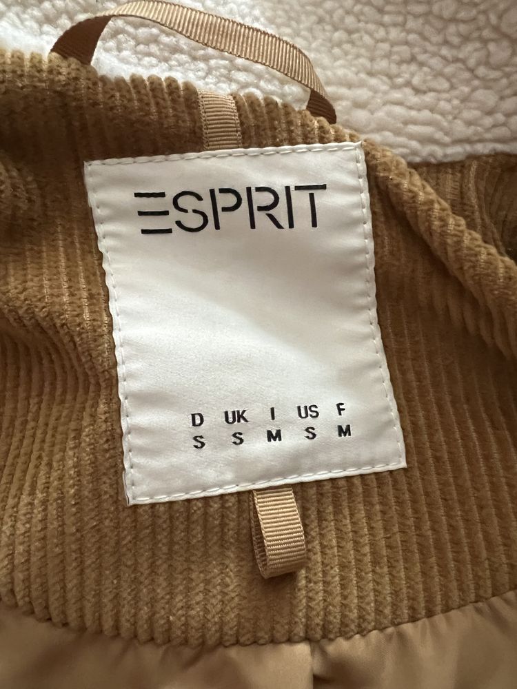 Зимно яке на Esprit