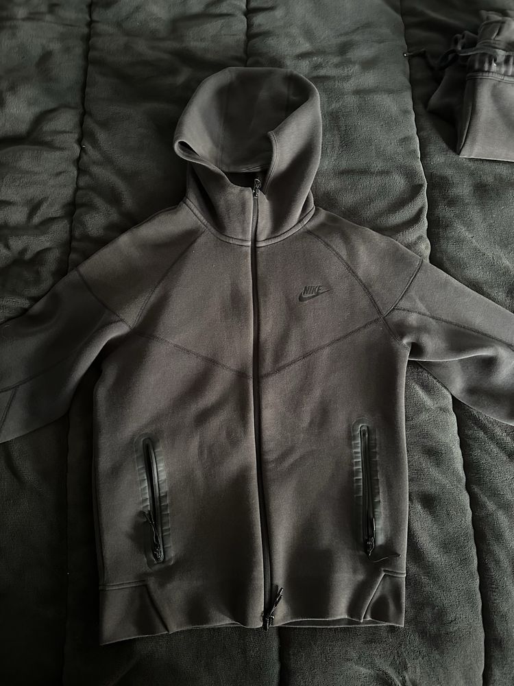 Nike tech fleece mid season размер с антрацит