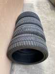Гуми 235/35/20 pirelli sottozero3 - 4 бр - 180 лв