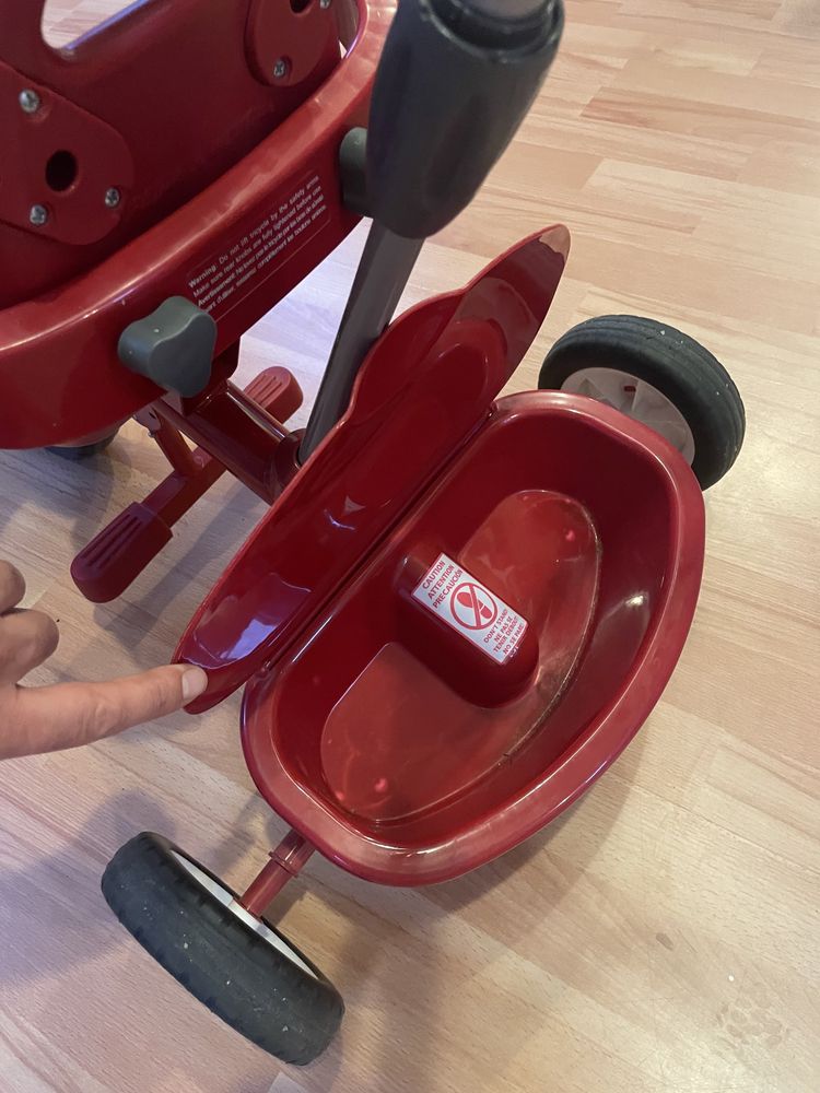 Tricicleta radio Flyer