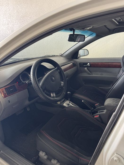 Lacetti 1.6 avtomat sotiladi narxi otberiladigan joyi bor