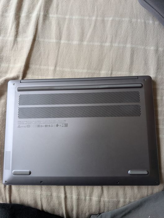 Lenovo Ideapad 5 PRO 14IRH8 I7-13700H, RTX 3050 6GB, 120HZ, 16gb RAM