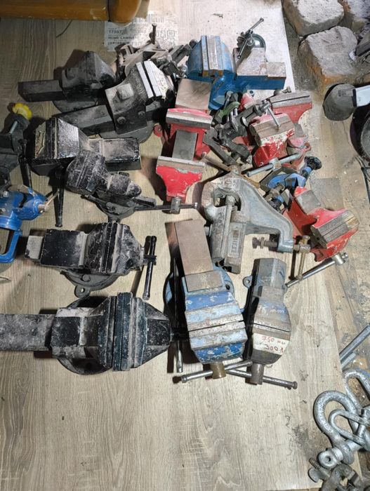 Vind menghina . Lichidare stoc la menghina